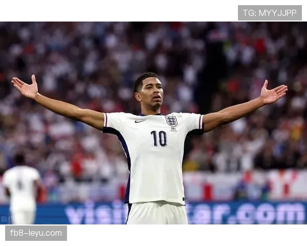 贝林厄姆闪耀赛场，强势崛起成英格兰足球新偶像