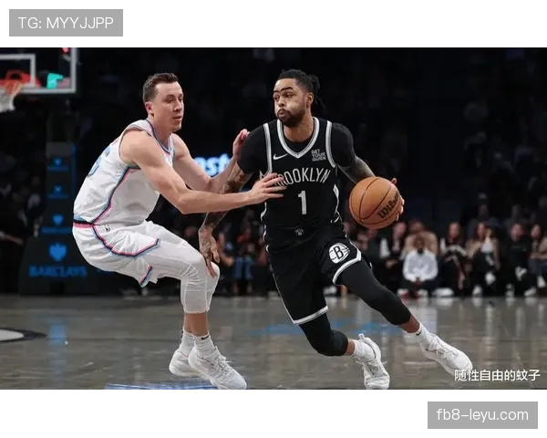 拉塞尔防守威尔特压制内线11冠彰显防守主导